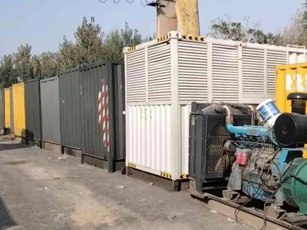 罗田200KW柴油发电机机组每小时油耗是多少？